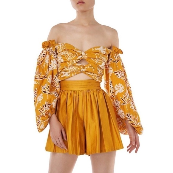 AMUR Tami Pleated Skort Shorts Turmeric Gold size 8 - Picture 2 of 16
